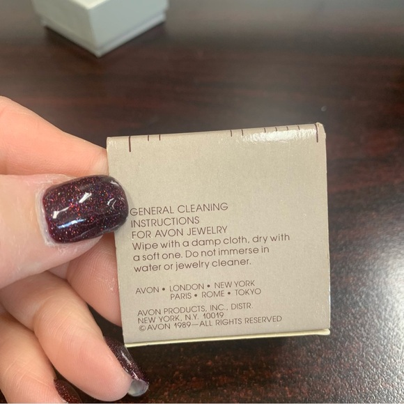 Avon “Eternal Luster” Goldtone  faux Pearl Ring size 9 NIB 1989 - Picture 2 of 7